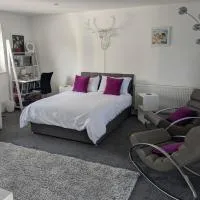 Hawarden near Chester, hotel sa Hawarden