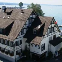 Bodenseehotel Weisses Rössli, hotel v Staade