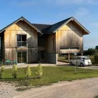 Magnifique villa d'architecte vue sur le lac Léman,位于Anthy的酒店