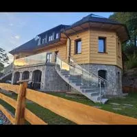 Villa na pagórku Limanowa, hotelli kohteessa Mordarka