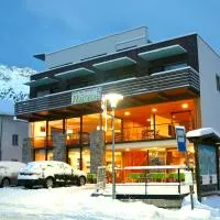 Bed & Breakfast Hostel Nives, hotel en Solda