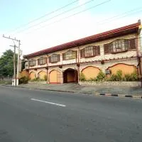 starlight lodging house, hotel v destinácii Laoag