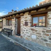 Casa Rural Los Cuartos de Gredos, hotell i Los Cuartos