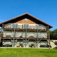 Apartamenty Lobeliowy Port, hotel di Borzyszkowy