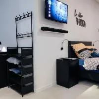 Ruime studio-appartement gelijkvloers, hotel em Zemst