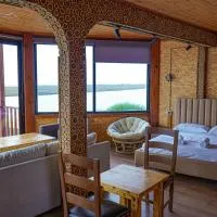 Skela e Pirgut, hotel i Divjakë