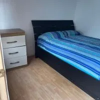 Hostal Al Yaras، فندق في فيكوينا