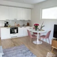 2 Bedroom Rose Charm - by University, hótel í Kokkola
