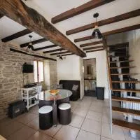 Charmant studio au cœur du Quercy, hotel v destinaci Varaire