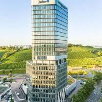 Radisson Blu Hotel at Porsche Design Tower Stuttgart โรงแรมในสตุตการ์ต