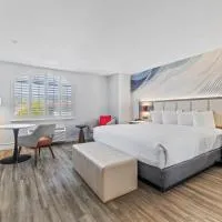 Hotel Skye San Francisco Airport SFO FREE SHUTTLE AND BREAKFAST!, hotell sihtkohas San Bruno