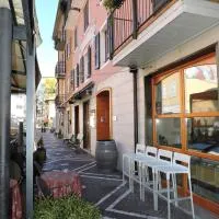 Hotel Zeni, khách sạn ở Brentonico