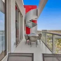 Penthouse Sky Suite - 2BDR2BTH - Private Rooftop Terrace, hôtel à Hallandale Beach