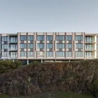 One North Terrace、バーニーのホテル
