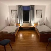 Pension FAULPELZ - Zweibettzimmer Gemeinschaftsbad, hotel in Niederorschel