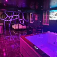 Suite Coquine avec jacuzzi YaoSpa60, hotell i Laigneville