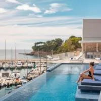 Bleu Hôtel & Spa, hotel u gradu Kari le Rue