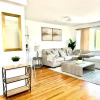 Stylish Evergreen Apartment By Newark Airport、ニューアークにあるニューアーク・リバティー国際空港 - EWRの周辺ホテル