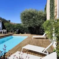 Chambre studio indépendante au calme avec piscine et climatisation, hotel en Teyran