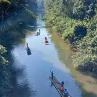Khlong sok camp, hotelli kohteessa Ban Chieo Mon