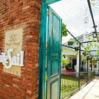 Ayur Ayur White Sail Villa, hotell sihtkohas Dalupotha
