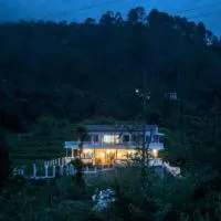 Brook Cottage, хотел в Champawat