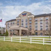 Fairfield Inn Suites Elkin Jonesville, hotel di Elkin