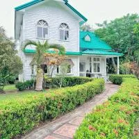 晨曦山莊 晨曦紅瓦厝國民旅遊卡特約商店Sunshino farmstead, hotel a Zuozhen