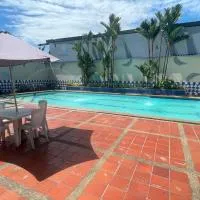 Hotel Descanso Inn Villavicencio, hotel u gradu Viljavisensijo