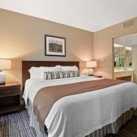 King Bed, Balcony, Pool, Hot Tub, Sauna, hotel poblíž Letiště Lake Simcoe Regional - YLK, Edgar