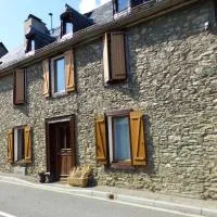 Maison familiale pour 8, hotel en Saint-Aventin