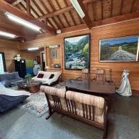 一棟貸しの宿朋友, hotel u gradu Zentsuji