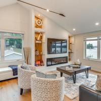 Lake Winnipesaukee Condo with Beach Access!, hotel near Laconia Municipal - LCI, Gilford