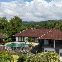 Villa Ponjok Batu Residence, hotel a Bukti