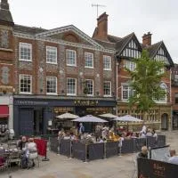 Tavern Townhouse - Boutique Town Centre Stay, Henley-on-Thames, hotel Henley on Thamesben