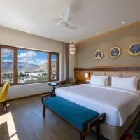 Charmwood Hotel, hotel din Leh