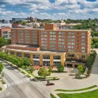 Graduate by Hilton Cincinnati، فندق في سينسيناتي