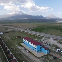 Parasut Village Hotel, hotel u gradu 'Kargakonmaz'