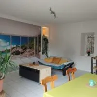 vaste T2 en Auvergne, מלון בVic-le-Comte