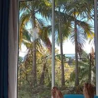 Chez Pack et Ibu, hotel i Petite-Île