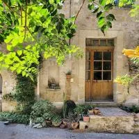 Les voûtes du vieux village, hotel v destinácii Lauris