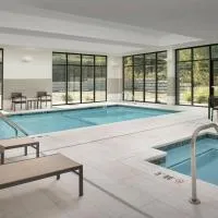 Courtyard by Marriott Portland East, hotel di Interlachen