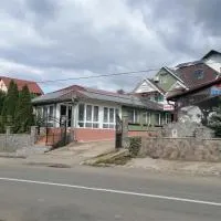 Pensiunea Cetatea, hôtel à Boghiş