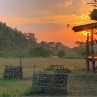 Baansahree Farmstay: Lan Sak şehrinde bir otel