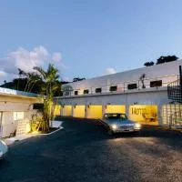 Spice Motel Okinawa, ξενοδοχείο σε Kitanakagusuku