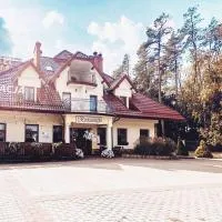 HOTEL RESTAURACJA WESOŁA, מלון בLisia Góra