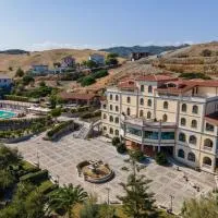 Kala Kretosa Hotel, hotel din Calopezzati