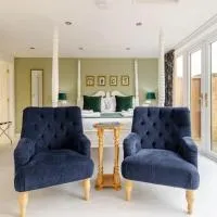 Stylish country apartment near Rookery Hall, hotel v destinaci Worleston