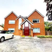Donabate 5BD Home 10 min to Airport, hotel a Donabate