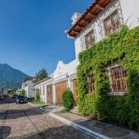 Preciosa Casa, a 10 minutos del Parque Central, hotel en Antigua Guatemala
